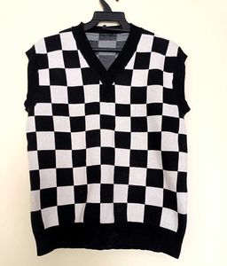 Checkered V-Neck Sleeveless Sweater Vest