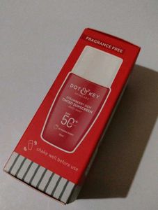 Dot &amp; Key Dew Tinted Sunscreen 02 Warm Ivory