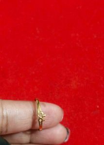 Elegant Gold Heart Ring 18 carat