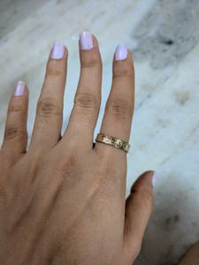 Stylish Gold Ring for Women