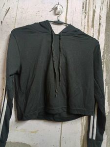 Cropped Hoodie with Striped Sleeves
