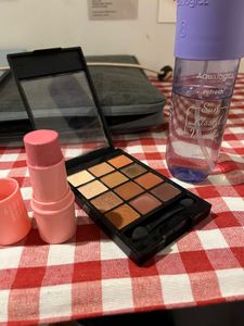 Miss Claire The Blazin Eyeshadow Palette