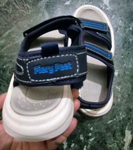 New senior boys sandal in size 4