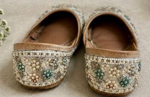 Embellished Punjabi Jutti Flats