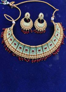 Exquisite Gold Plated Kundan Necklace Set