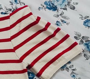 Donald Duck Striped Crop Top With puffed sleeve