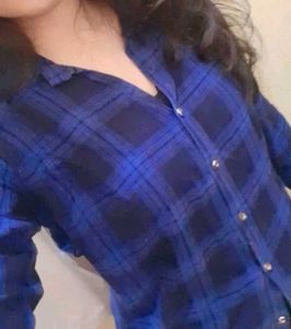 Classic Blue Plaid Button-Up Shirt