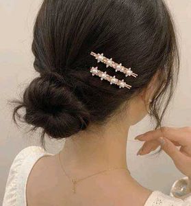 Elegant Pearl Hair Clips
