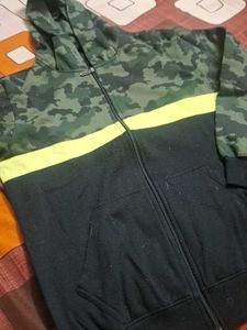 Cool Camo &amp; Black Zip-Up Hoodie