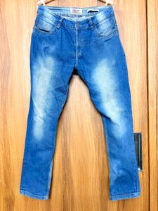 Blue Jeans - Casual Denim