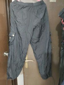 Baggy Cargo Pants.....