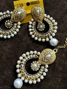 Pearl &amp; Crystal Jewellery Set
