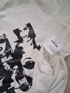 Unique Face Print T-Shirt