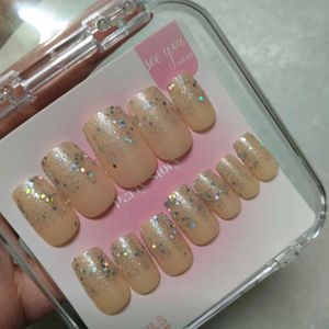 BeeBee Exquisite Nail Set