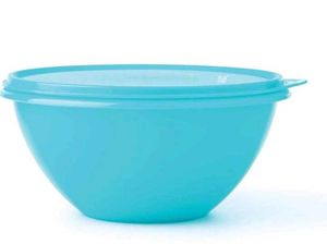 Tupperware wonderlier Bowl with Lid