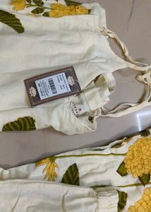 Nishorama DELILAH HALTERNECKKURTI PANT SET