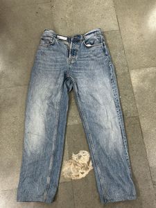 baggy denim jeans for go to outfit