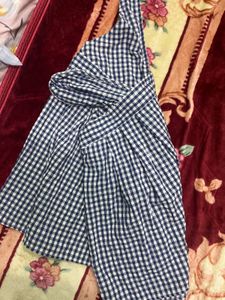 Cute Blue &amp; White Gingham Tie-Front Top
