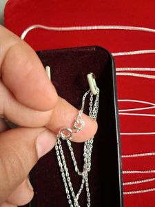 Beautiful New Chain With Locket