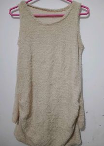Cream Sleeveless shimmery top🌟