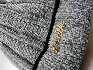 Cozy Pom Beanie H