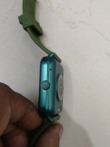 Stylish Green Smartwatch