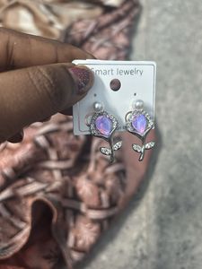 Elegant Flower Design Earrings