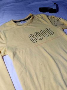 Men's Yellow Graphic Print T-Shirt 💛