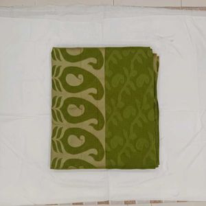 Elegant Green Saree with Paisley Border witg unsti