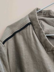 Elegant Grey Zippered Jacket