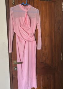 Elegant Pink Bodycon Dress with Mesh Neckline
