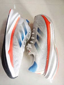 ORIGINAL 💯 ADIDAS WHITE RUNNING SHOES