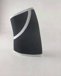 1 Pair Athletic Knee Support Sleeve