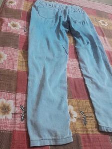 Comfortable Light Wash Denim Jeans
