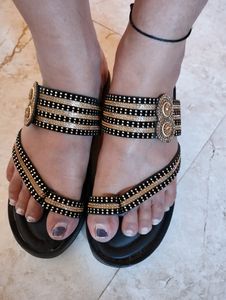 Black Wedges
