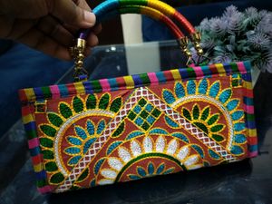 Fashionable Women Clutch