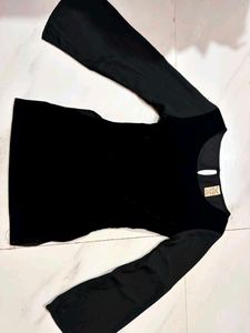 velvet~georgette bell sleeve short kurti