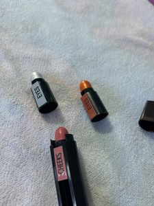 Lipstick, Chicks, And Eyes 😍