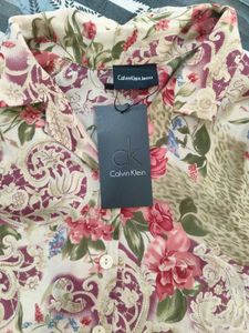 Calvin Klein Floral Button-Up Shirt - L