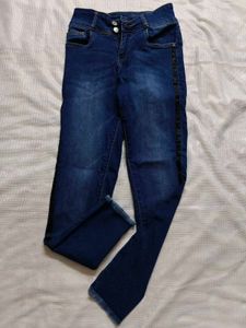 Kraus Stylish Cropped Jeans with Side Stripe
