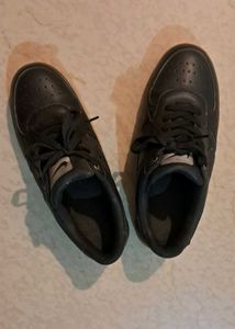 Black (Nike like) Sneakers | Size UK 7 | Excellent