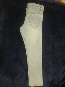 Light Wash Skinny Jeans Boy/Girl
