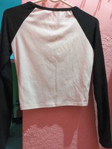 Cute Graphic Long Sleeve Crop Top
