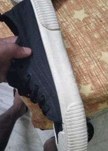 good shoes only 3 time wearing