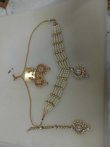 Stunning Ethnic Earrings with Pearls