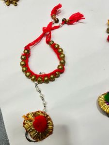 Indian Handcrafted bangles and maangtika