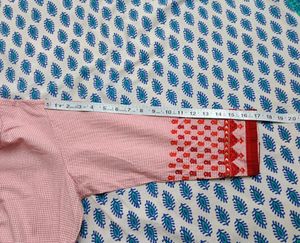 Ibadat Women Pink Cotton Thread Embroidered Kurta