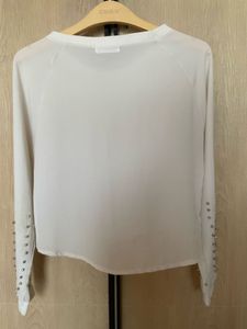 💍🪩Studded Cropped Long Sleeve Top