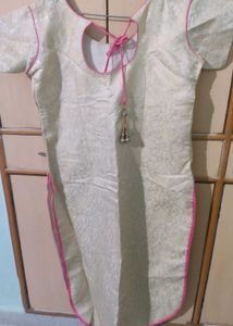 Lehanga in pink with long top