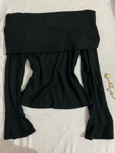 Chic Black Off-Shoulder Sweater